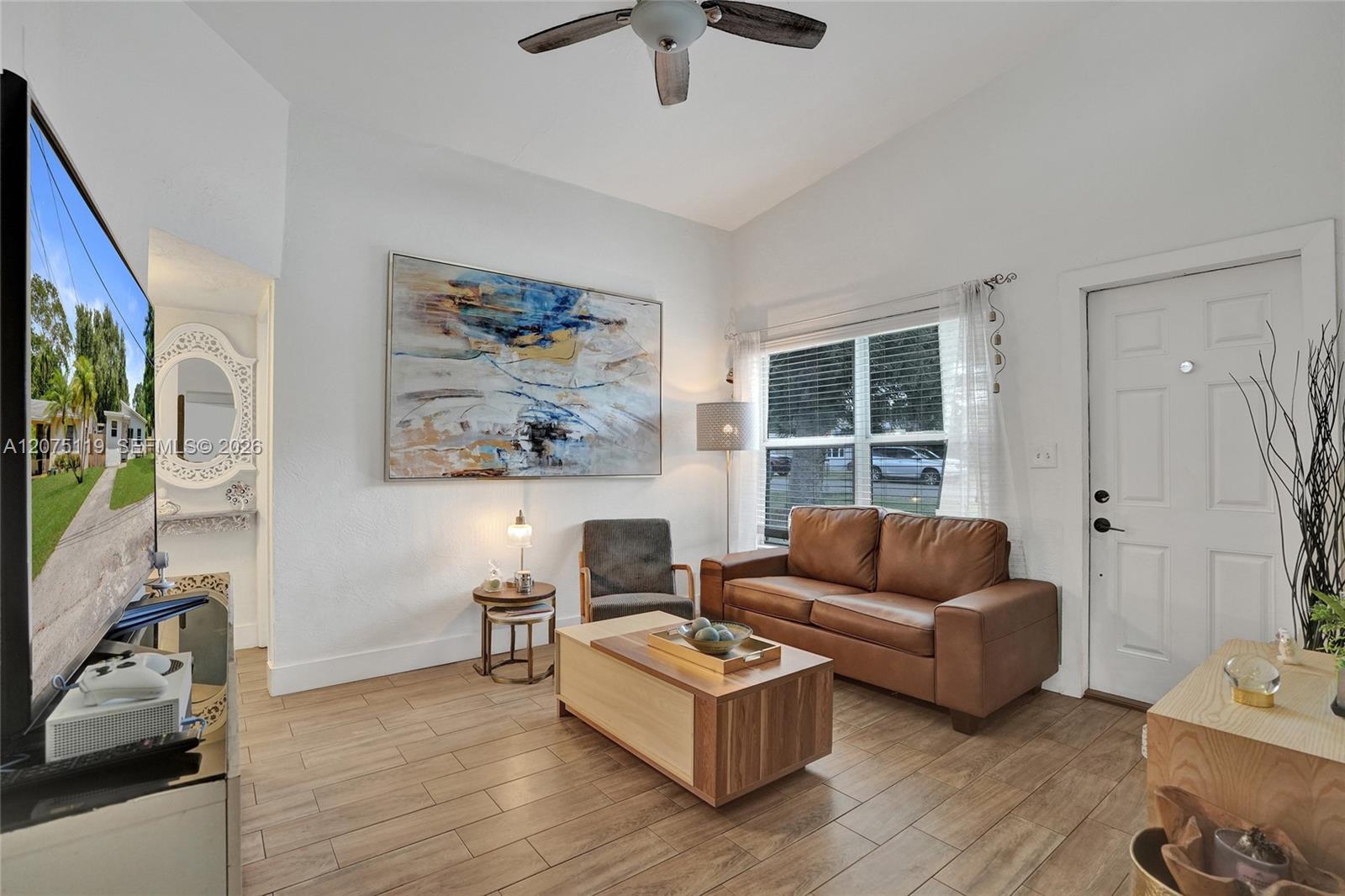 2701 Garfield St — Photo 3