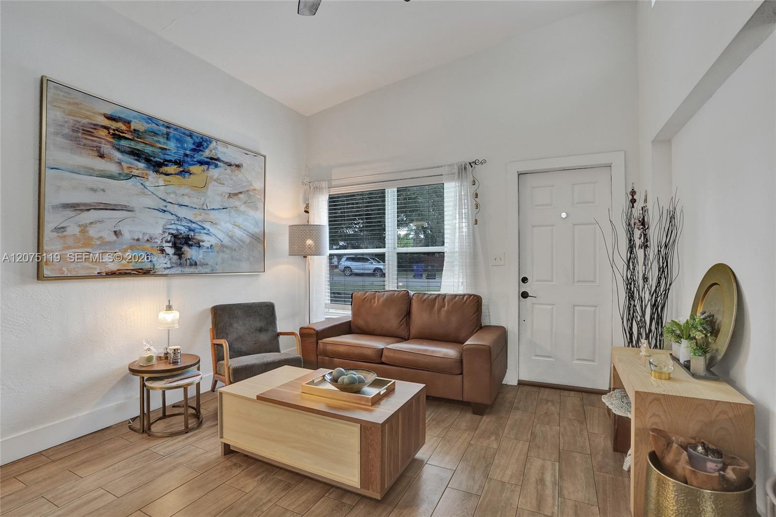 2701 Garfield St — Photo 4