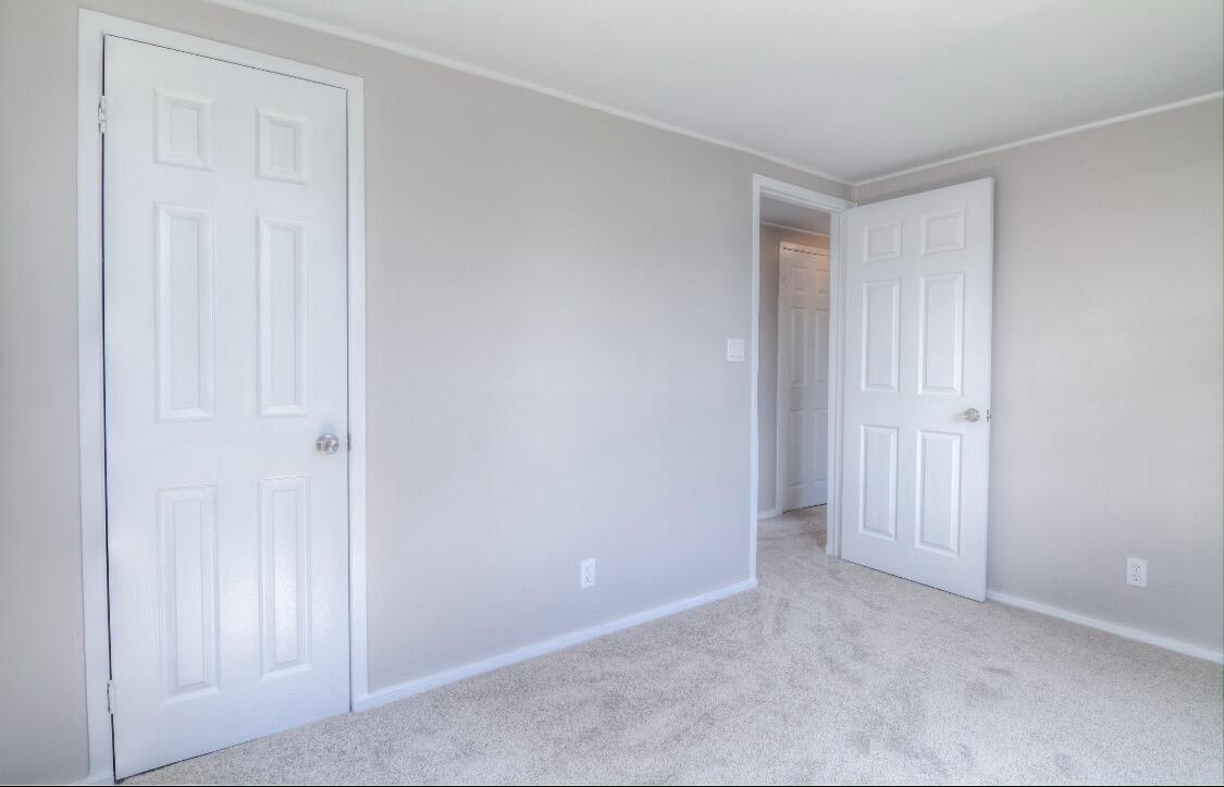 2960 Chickamauga Avenue — Photo 3