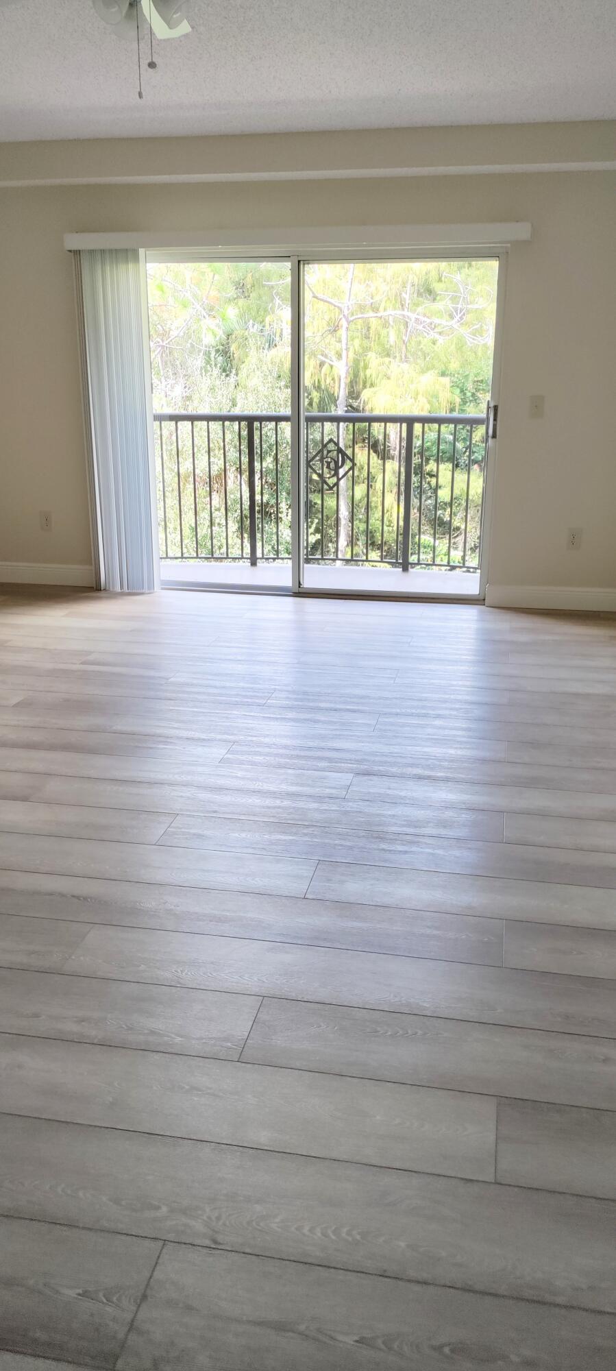 1000 Crestwood Court S # 1008, Royal Palm Beach FL 33411