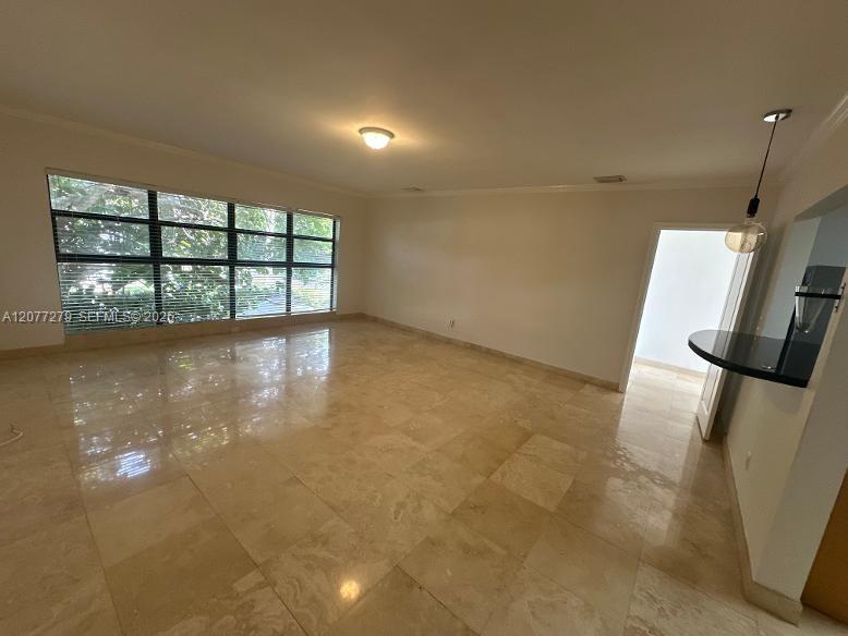 32 Camden Dr # 9 — Photo 3