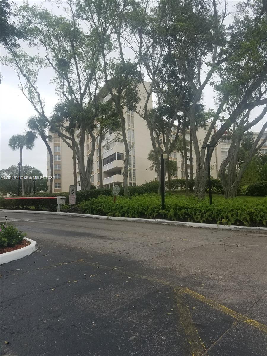 6921 Environ Blvd # 4P — Photo 4