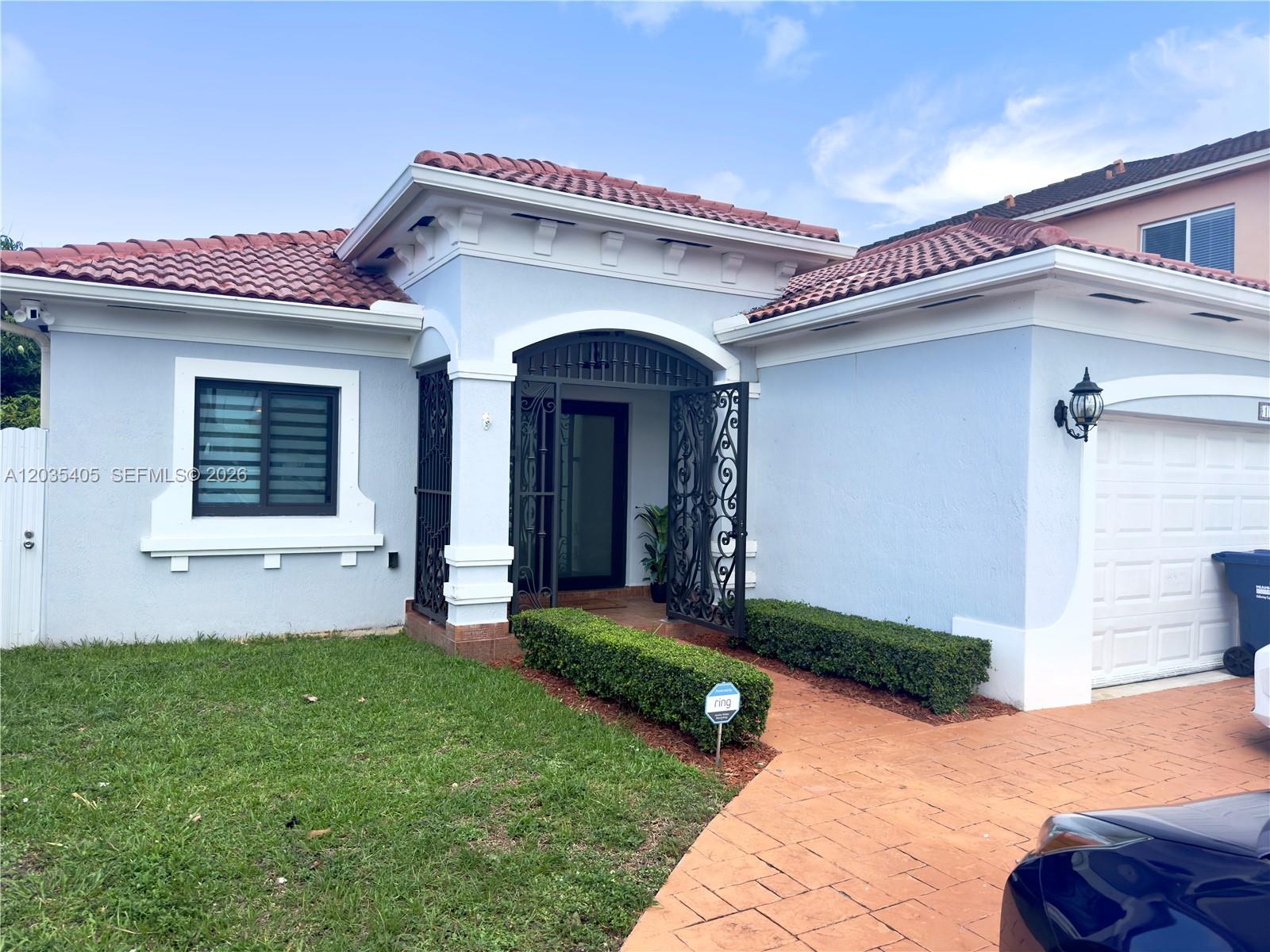 17833 SW 155th Ct — Photo 2