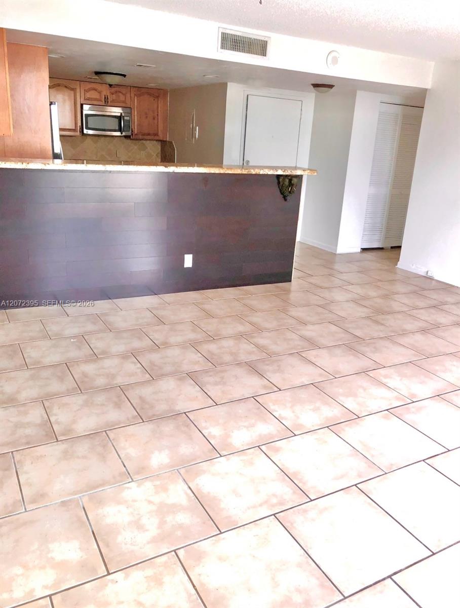 13499 Biscayne Blvd # 506 — Photo 5
