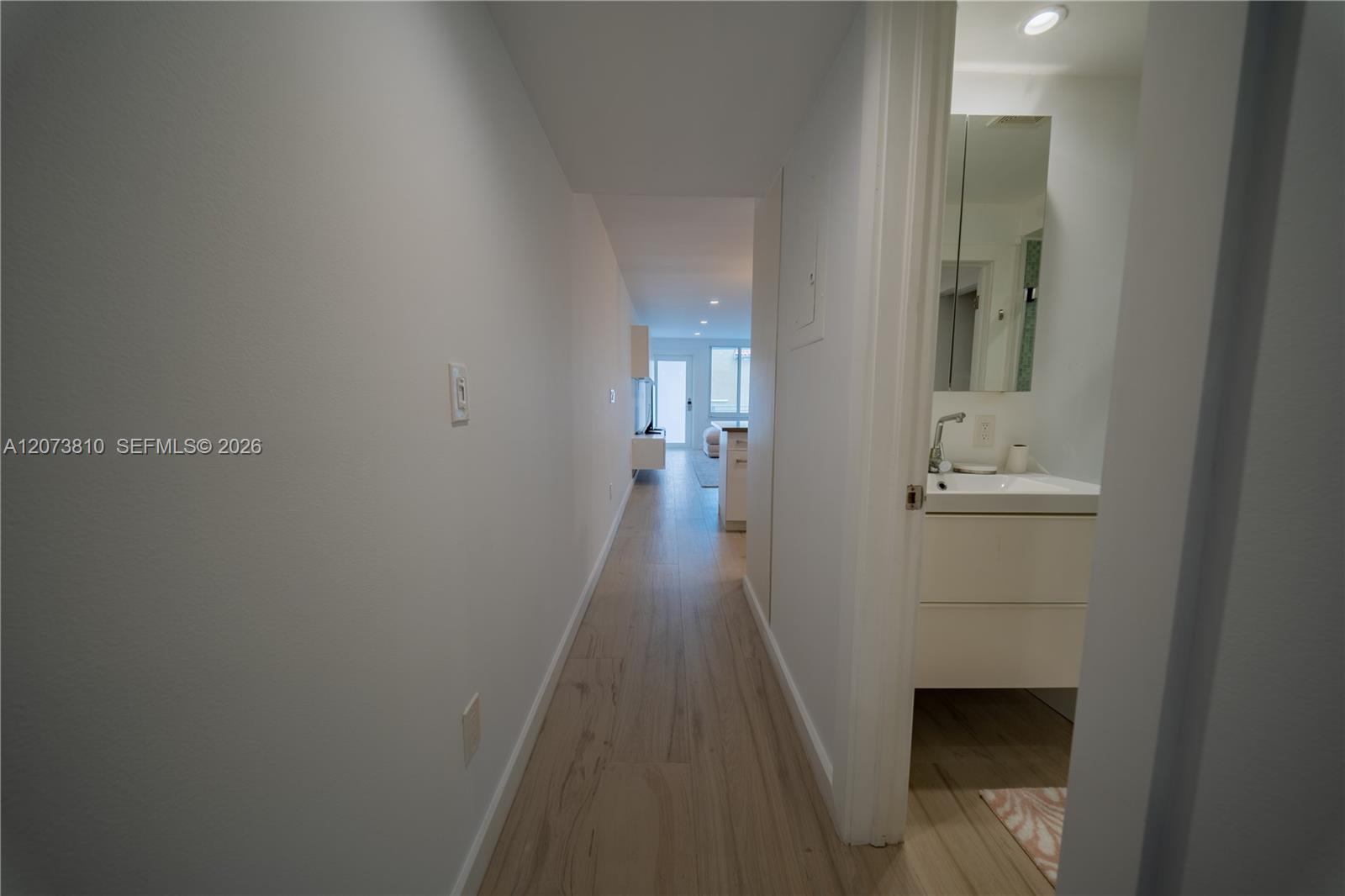 405 N Hibiscus Dr # 202 — Photo 5