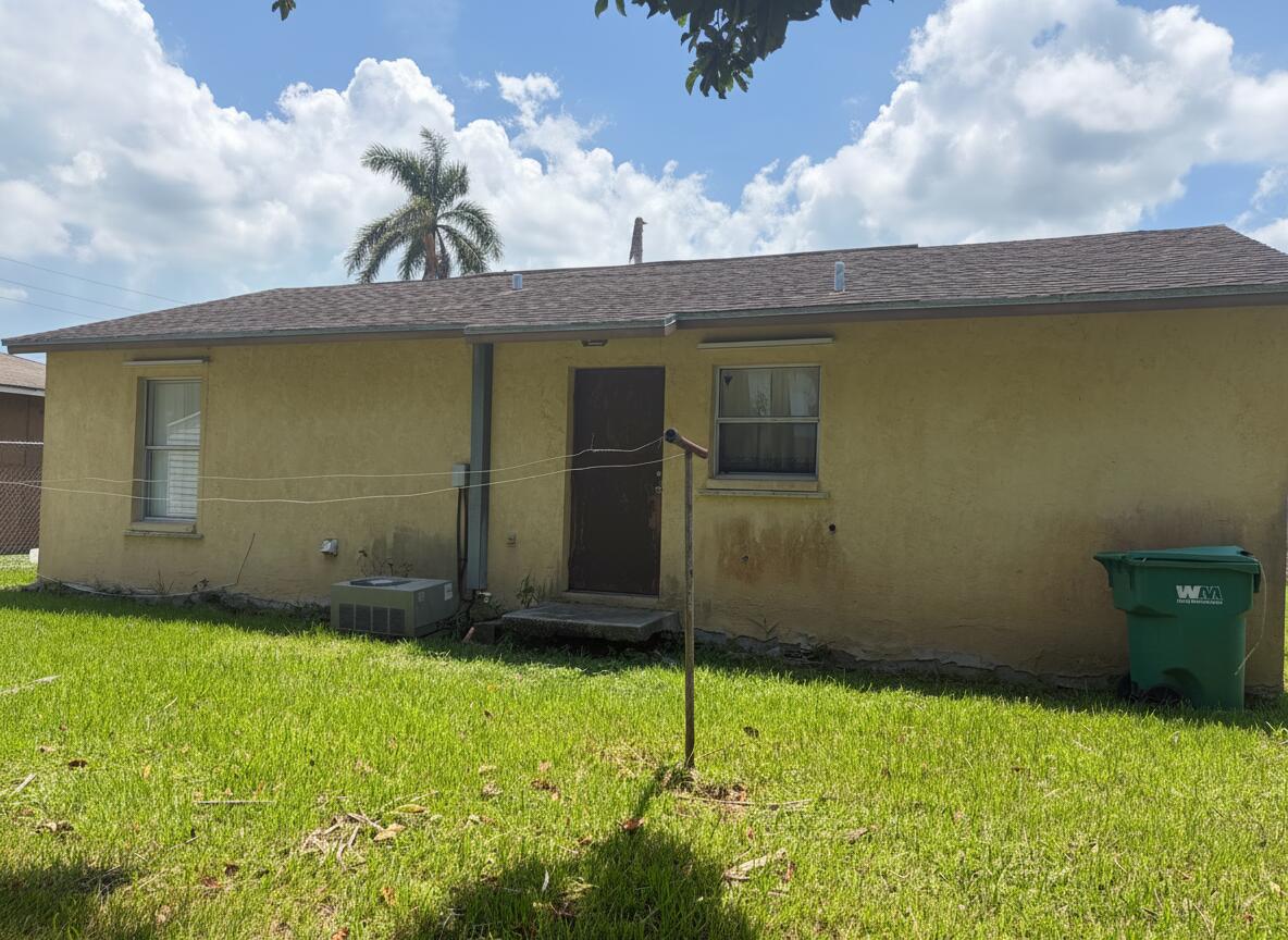 307 Seminole Court — Photo 5