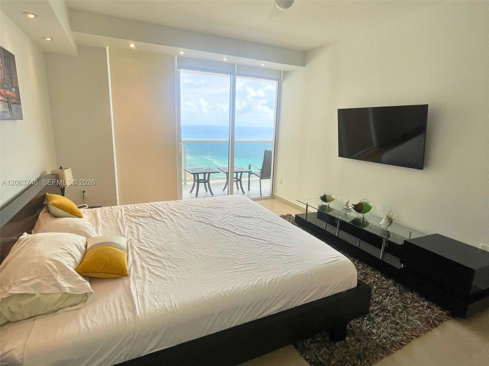 1830 S Ocean Dr # 3011 View 12