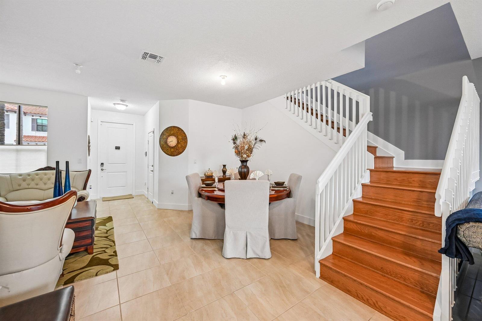 7-web-or-mls-Oysterwood Ln-S2608-007