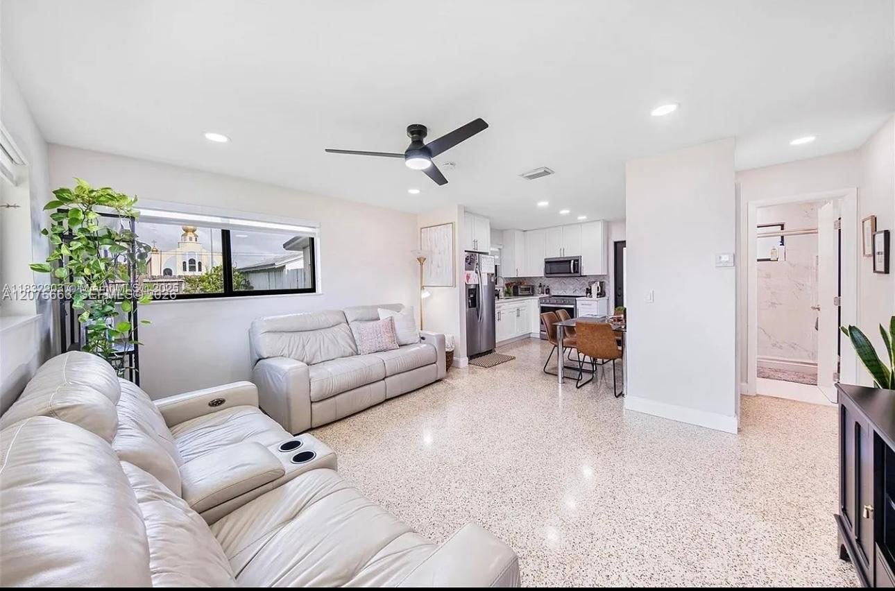 30 NW 56th Ct — Photo 5