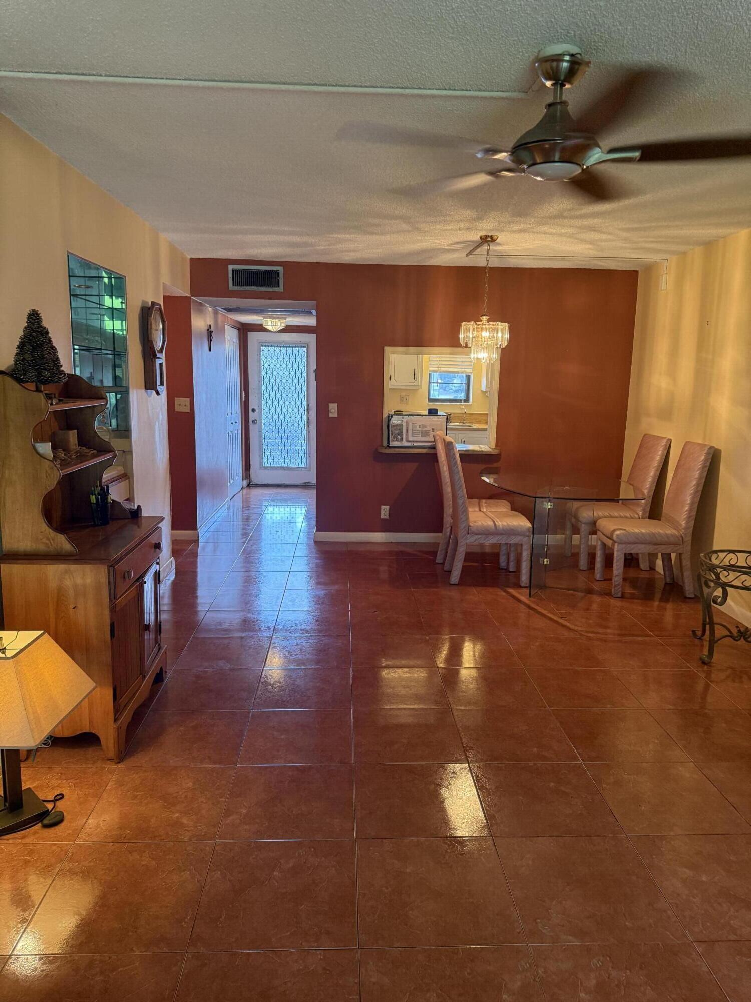 9440 SW 8th Street # 110, Boca Raton FL 33428