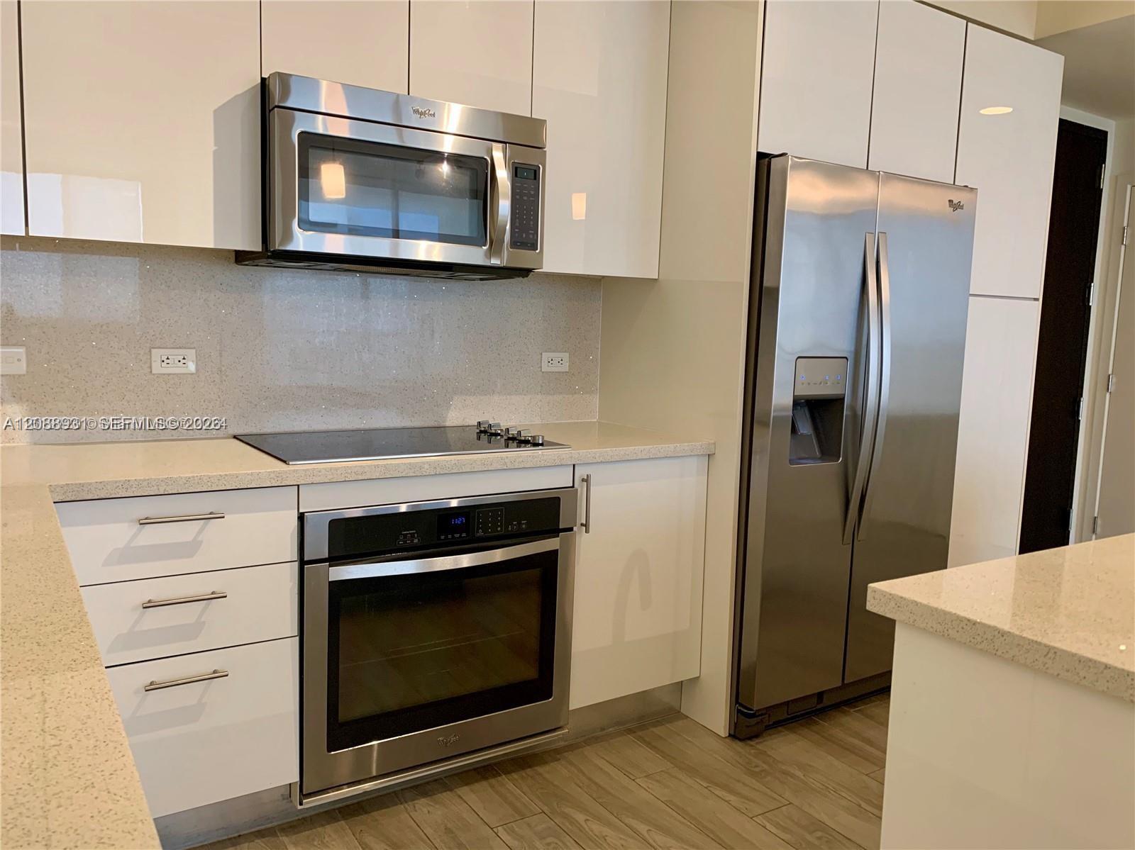 999 SW 1st Ave # 3206 — Photo 3