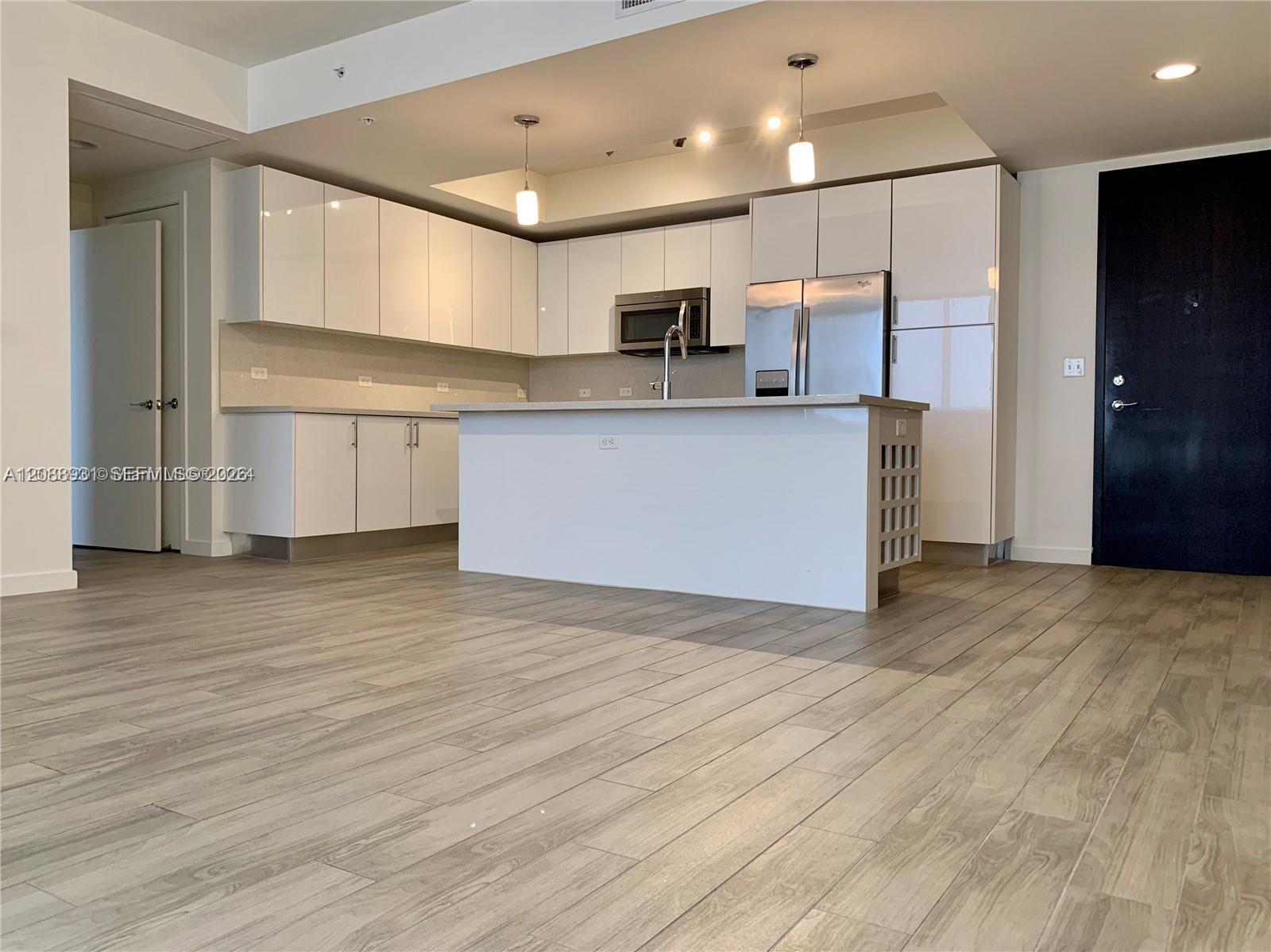 999 SW 1st Ave # 3206 — Photo 4