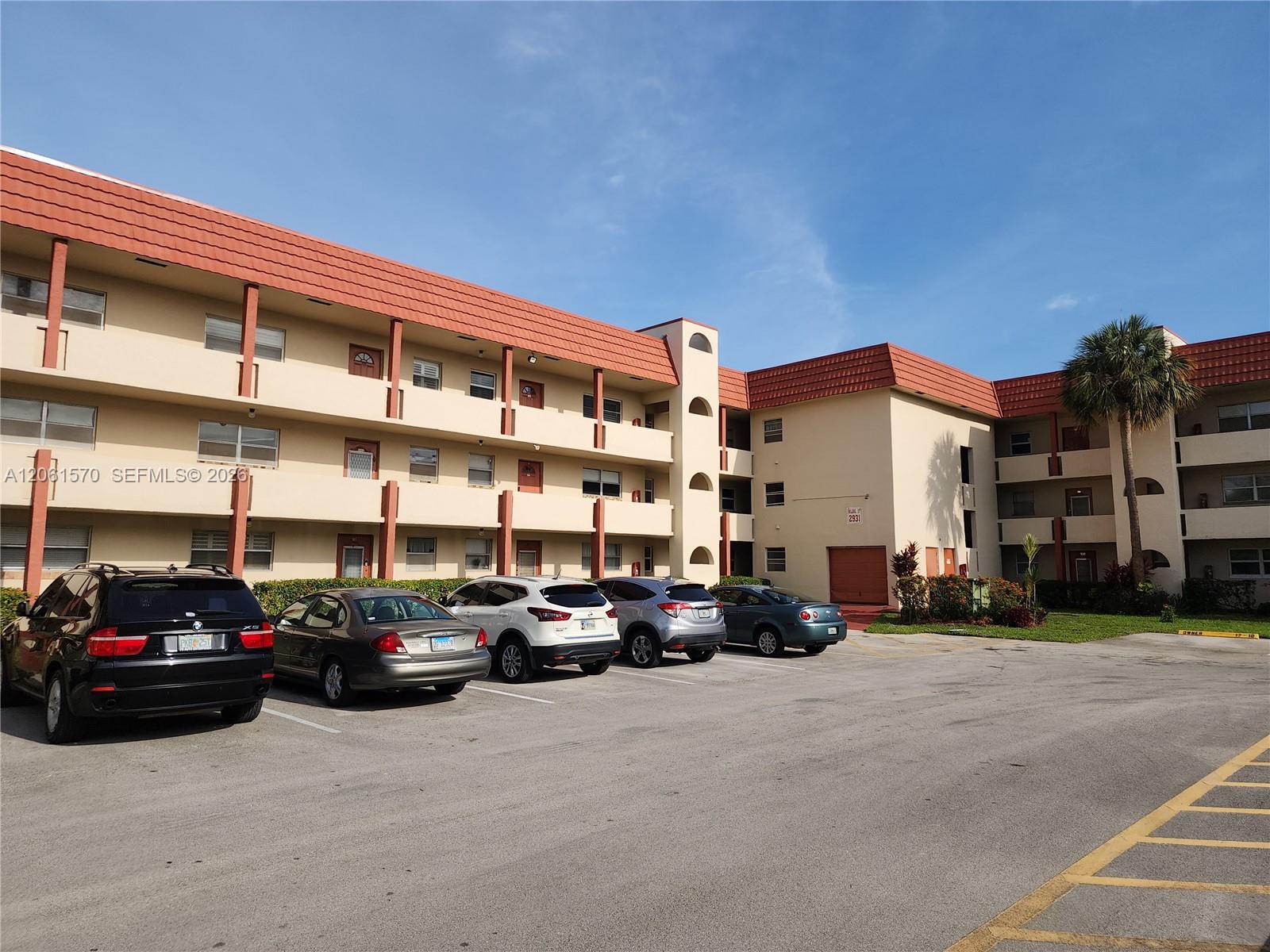 2931 E Sunrise Lakes Dr # 205, Sunrise FL 33322