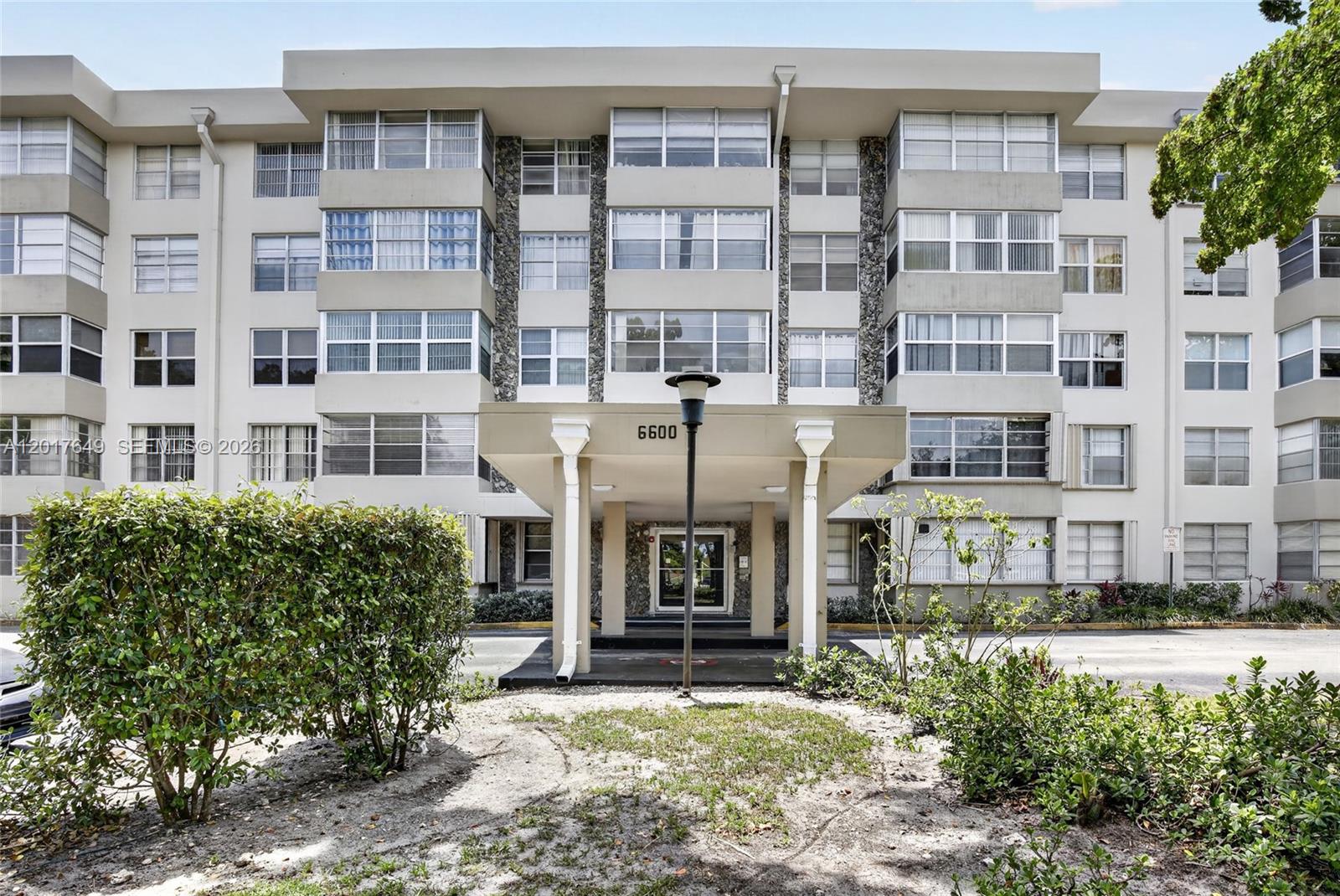 6600 Cypress Rd # 504, Plantation FL 33317