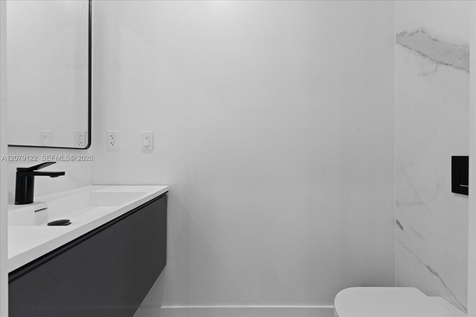 8926 Emerson Ave — Photo 5