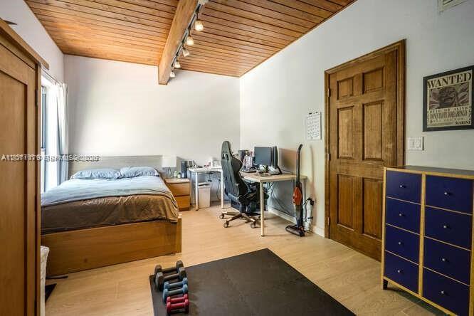 2869 W Trade Ave View 7