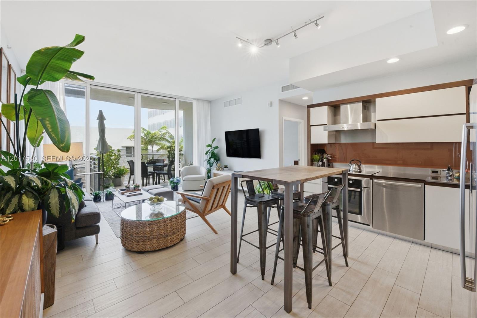 2100 Park Ave # 302, Miami Beach FL 33139