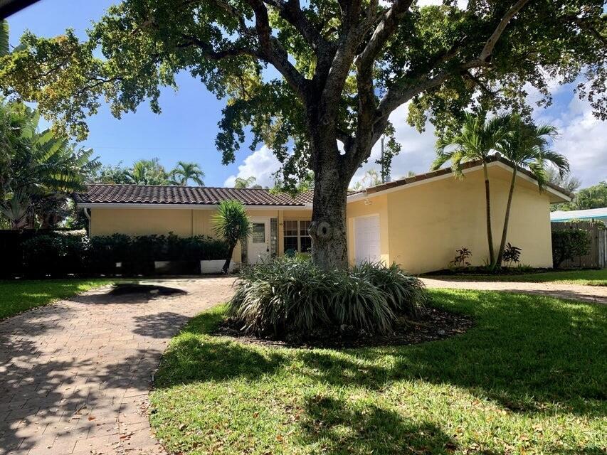 3230 Aqua Vista Drive, Pompano Beach FL 33062
