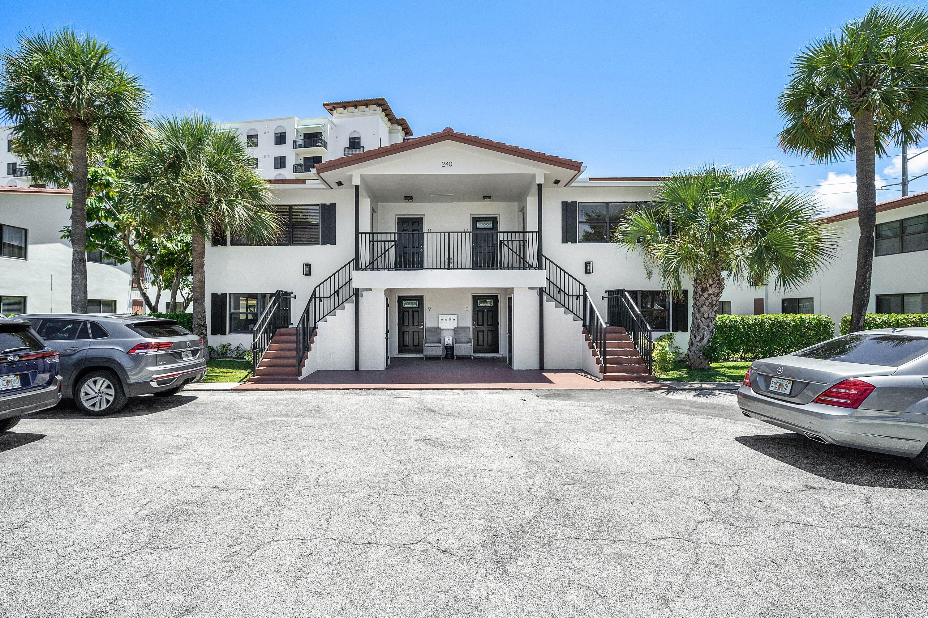 240 SW 7th Street # 11, Boca Raton FL 33432