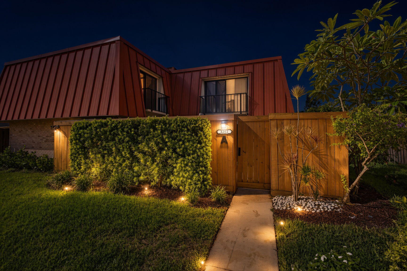 3202 Meridian Way N # A — Photo 2