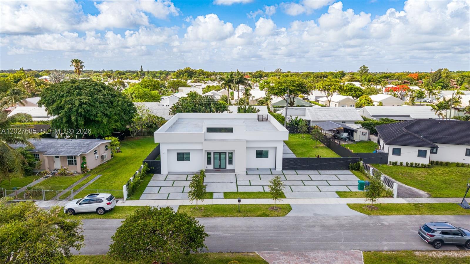 11450 SW 59th Ter — Photo 3