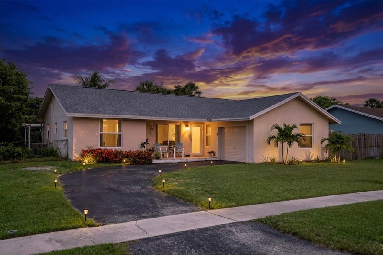 9544 Richmond Circle, Boca Raton FL 33434