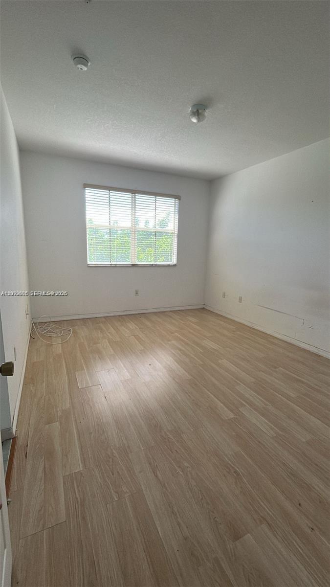 937 SW 143rd Ave # 1605 — Photo 4