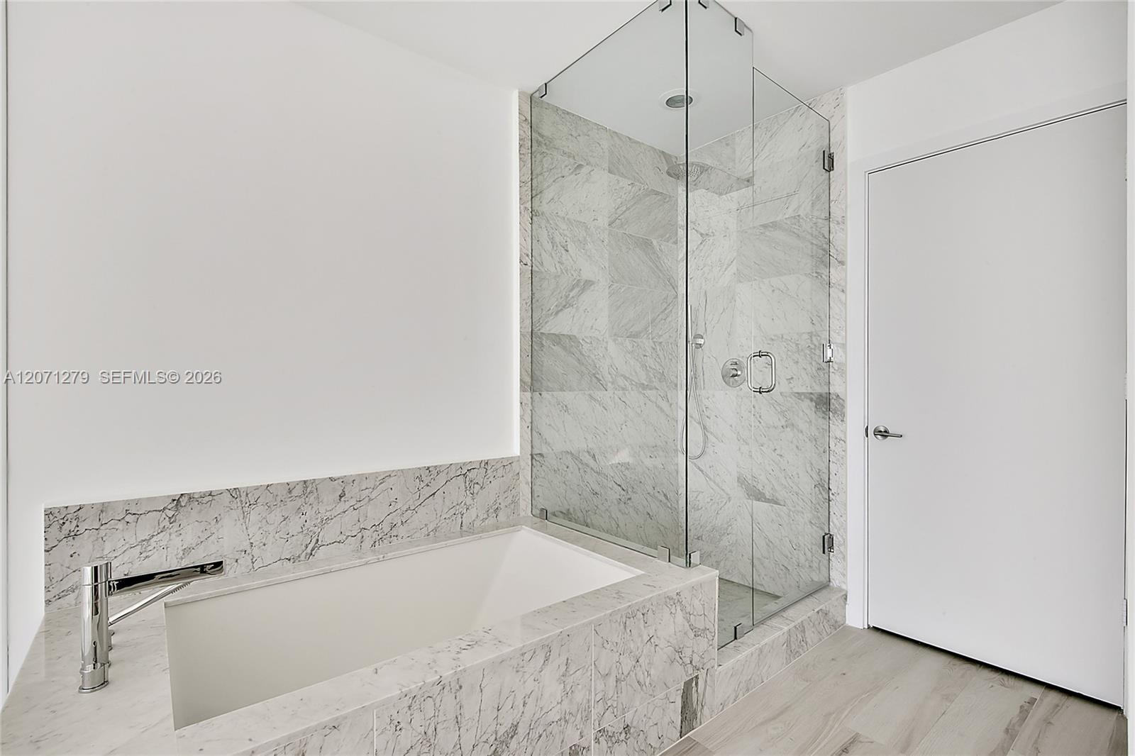 480 NE 31st St # 904 View 10