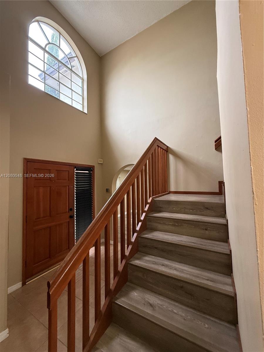 15345 SW 63rd Ter — Photo 3