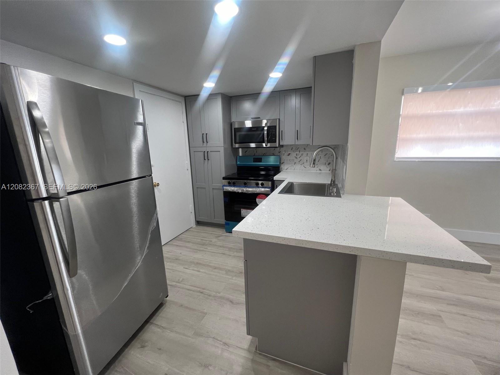 16801 NE 14th Ave # 311 — Photo 3