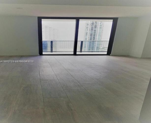 45 SW 9th St # 2102 — Photo 2
