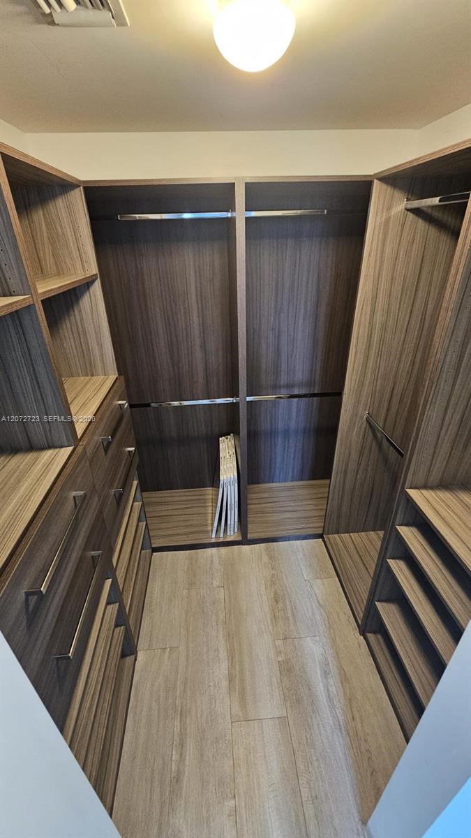 45 SW 9th St # 2102 — Photo 5