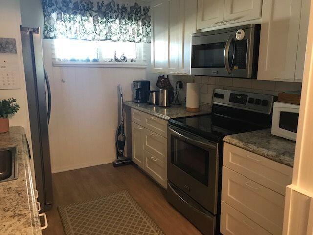 2566 Garden Drive S # 307 — Photo 4