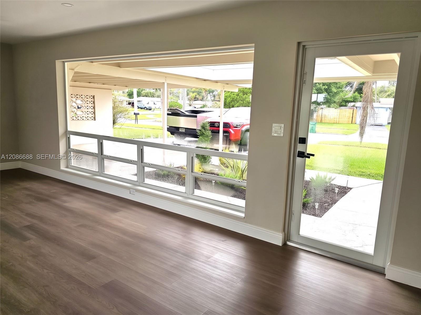 6064 NW 16th Ct — Photo 5