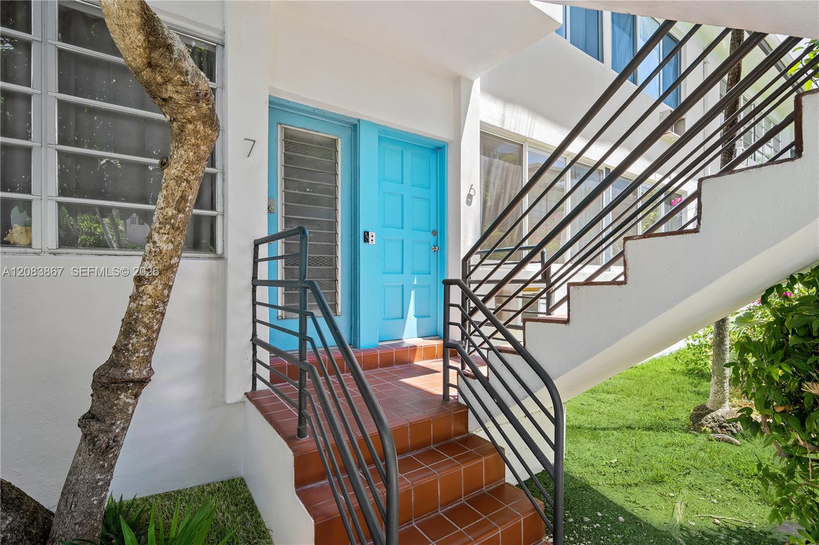 4720 Pine Tree Dr # 6 — Photo 2