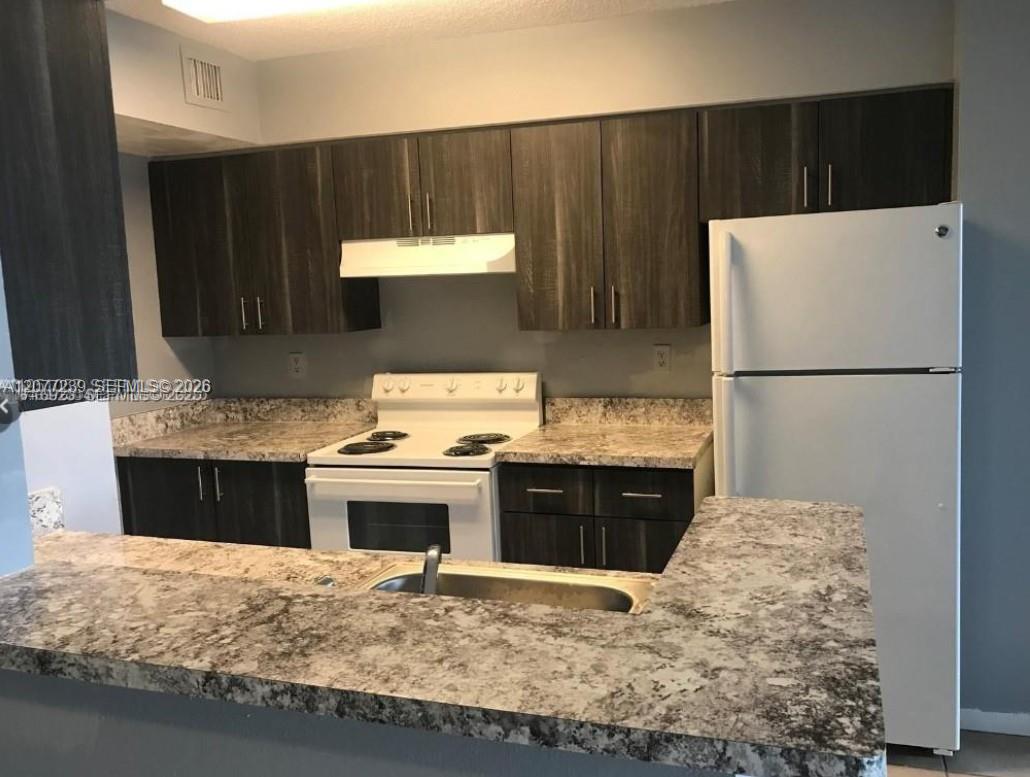 15221 SW 80th St # 306 — Photo 3