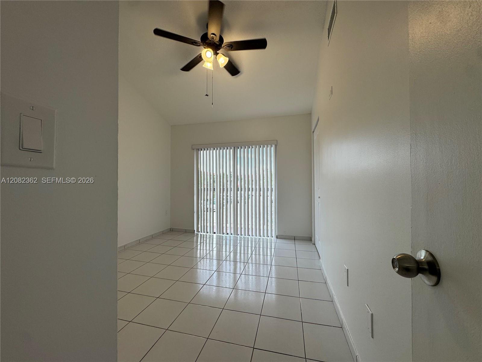 1907 SW 107th Ave # 807 — Photo 5