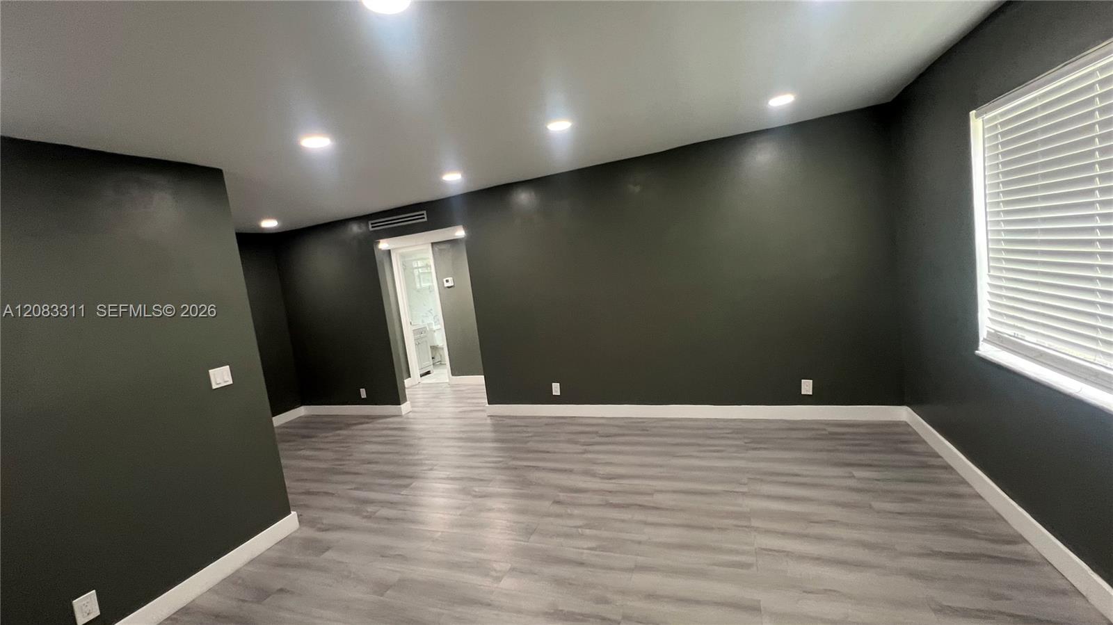30 SE 4th Ave # 106 — Photo 5