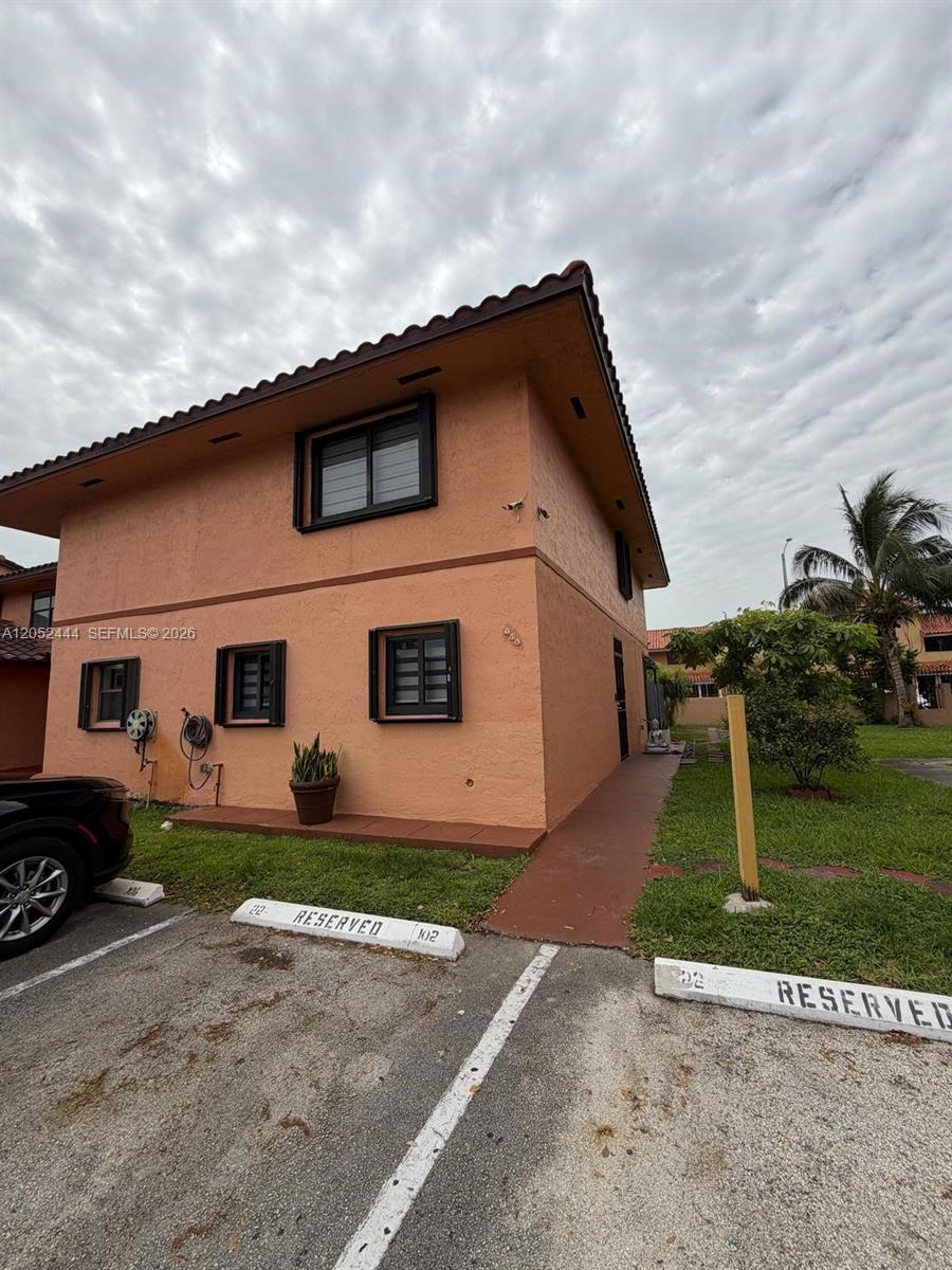 2760 W 63rd Pl # 23, Hialeah FL 33016