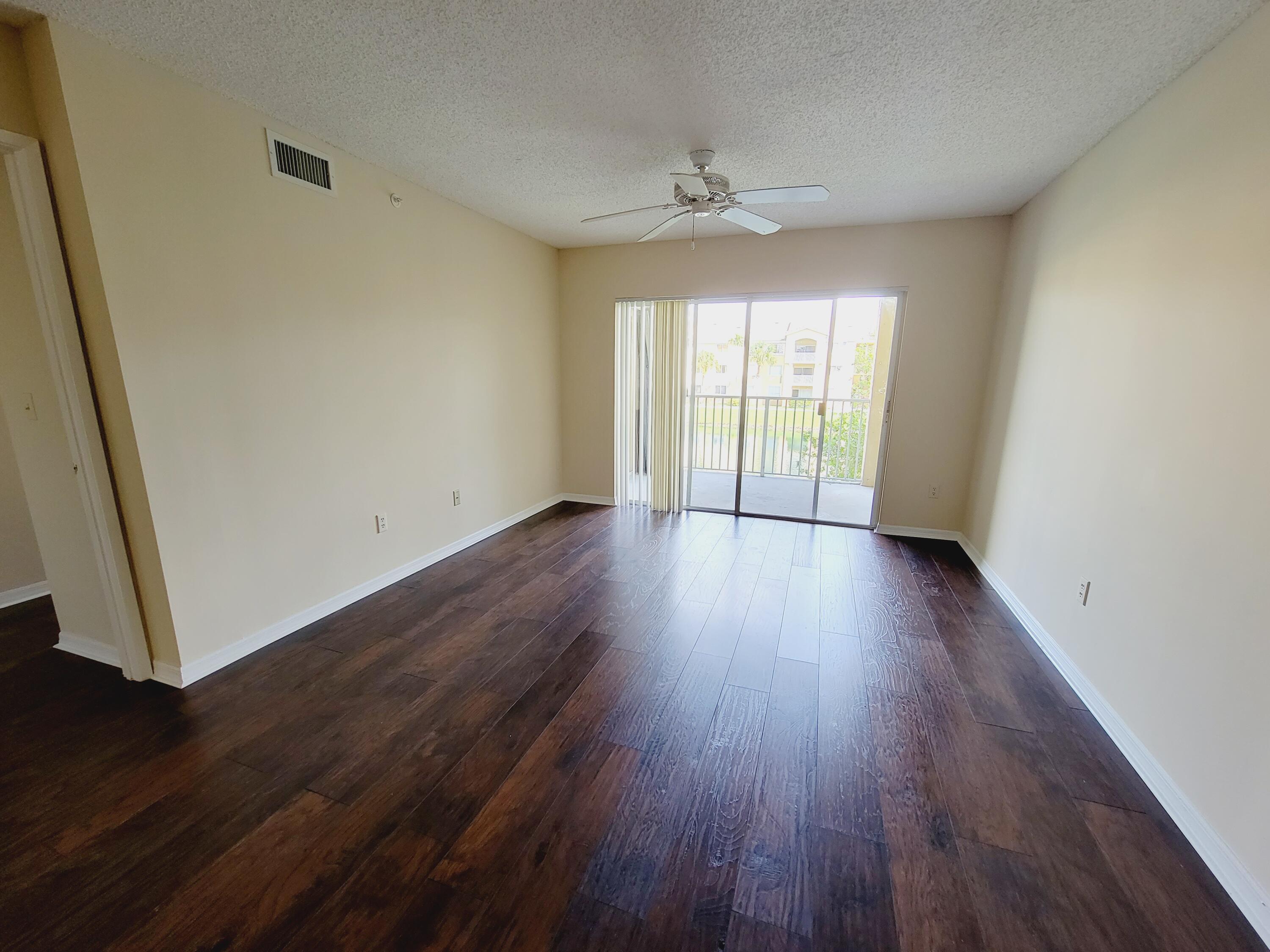 2640 S University Drive # 222 — Photo 2