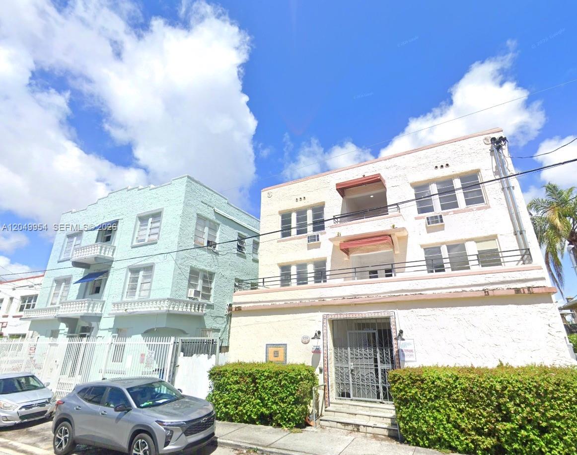 959 SW 5th St # A09, Miami FL 33130
