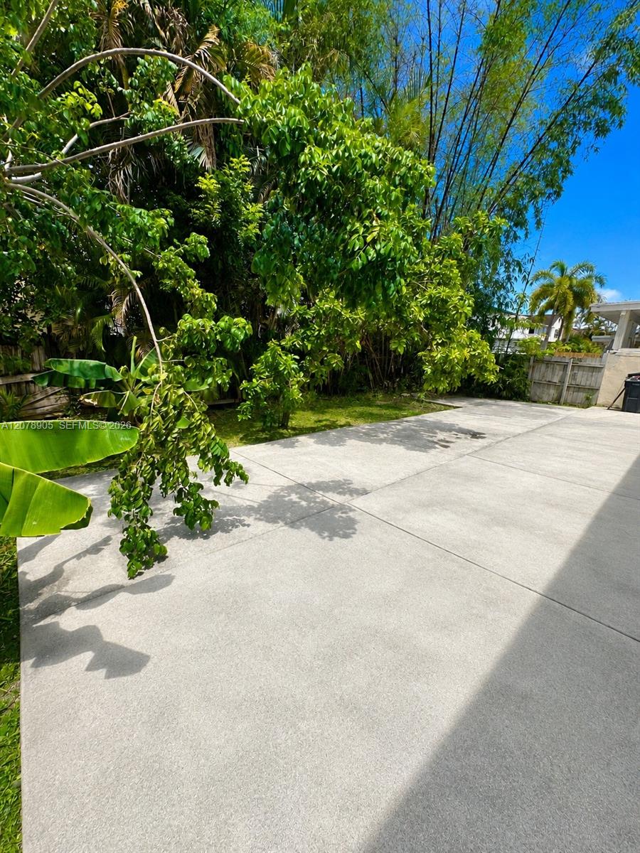 11981 SW 271st Ter — Photo 3
