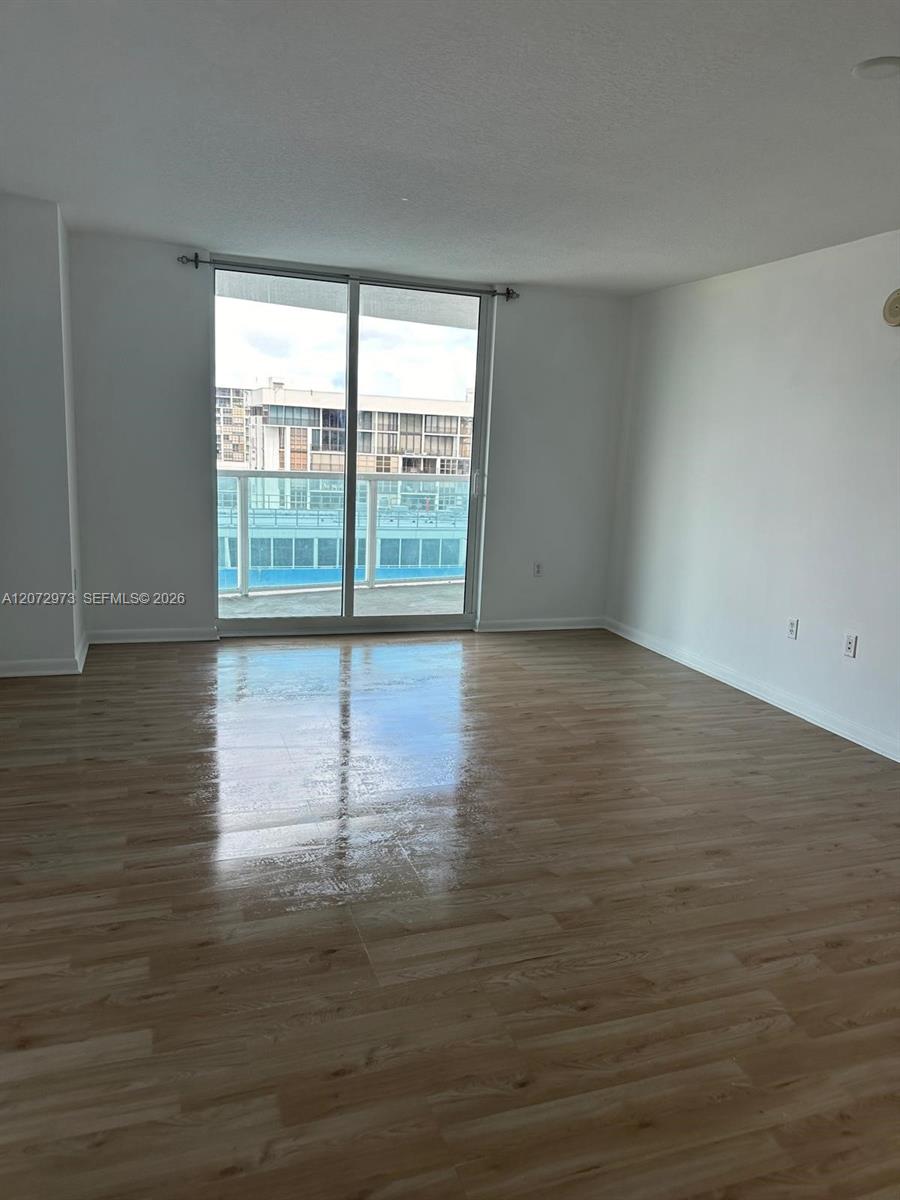 2101 Brickell Ave # 1902 — Photo 2