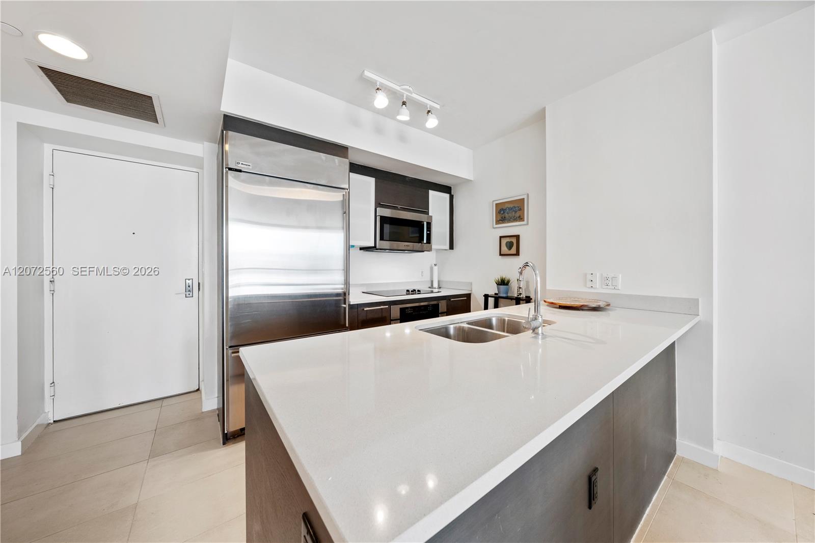 55 SE 6th St # 1708, Miami FL 33131