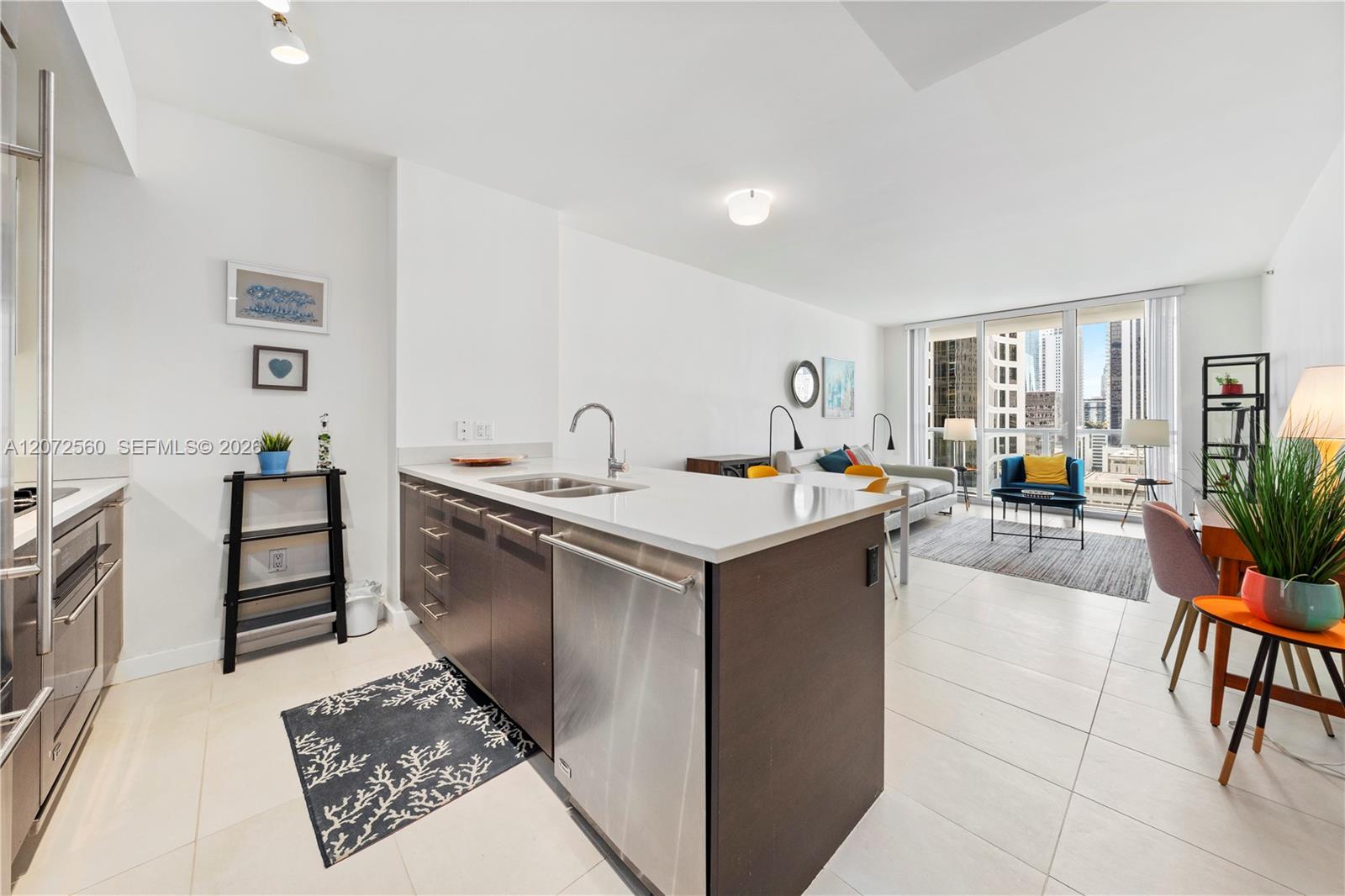 55 SE 6th St # 1708 — Photo 3