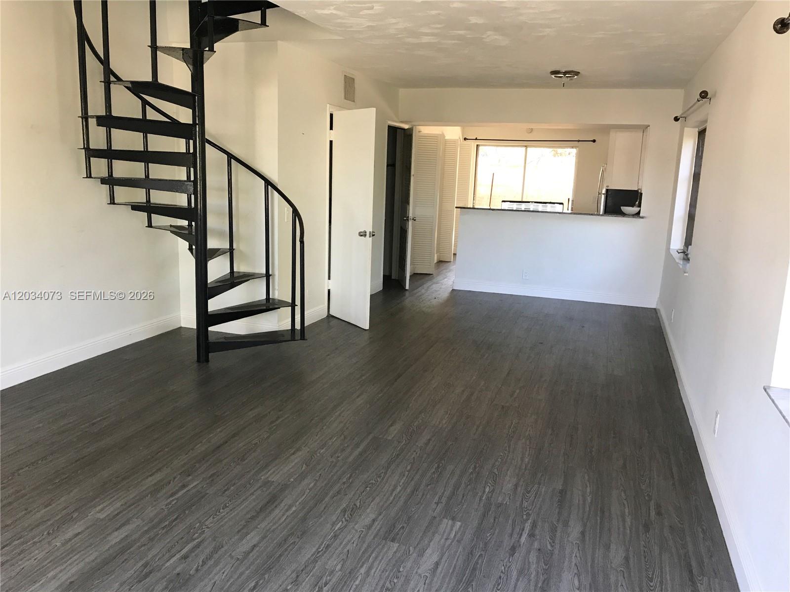 2444 SW 58 Mnr, Dania Beach FL 33312
