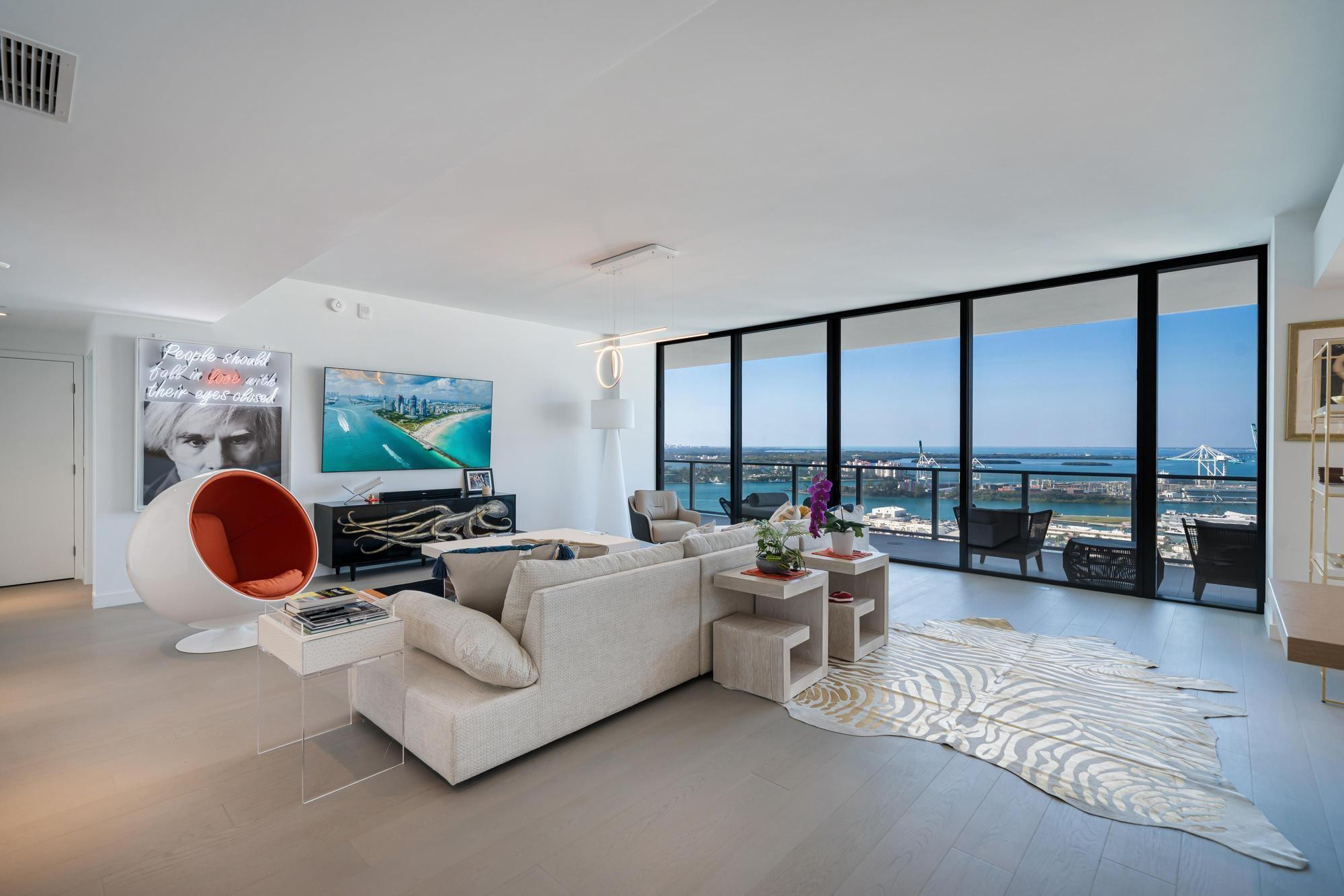 500 Alton # 2702, Miami Beach FL 33139