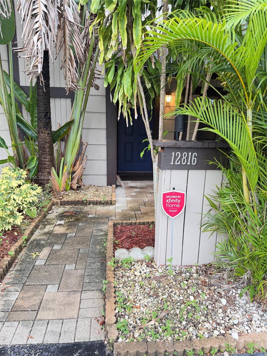 12816 SW 91st Ct — Photo 2
