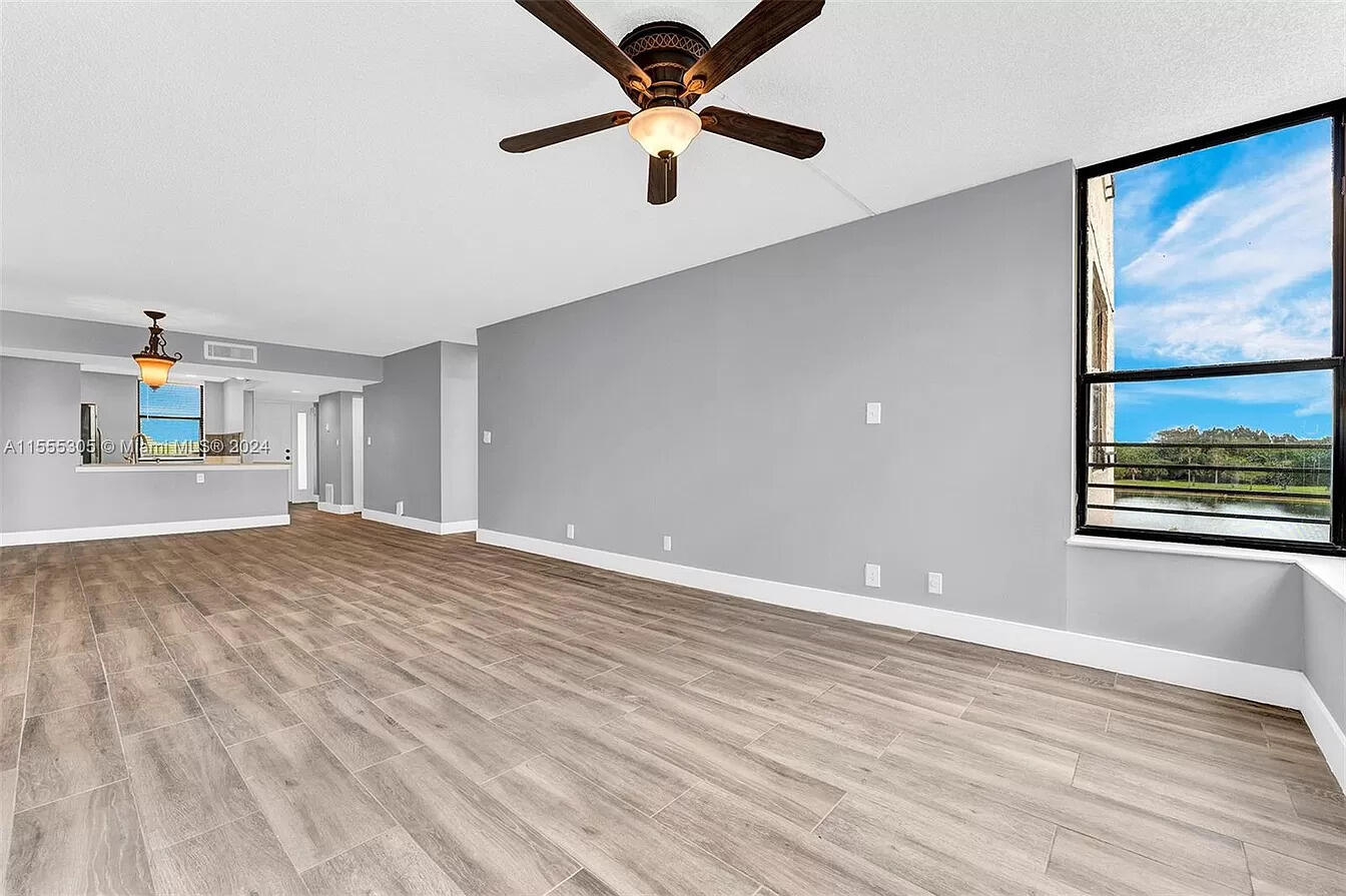 2767 Carambola Circle S # 401 — Photo 4