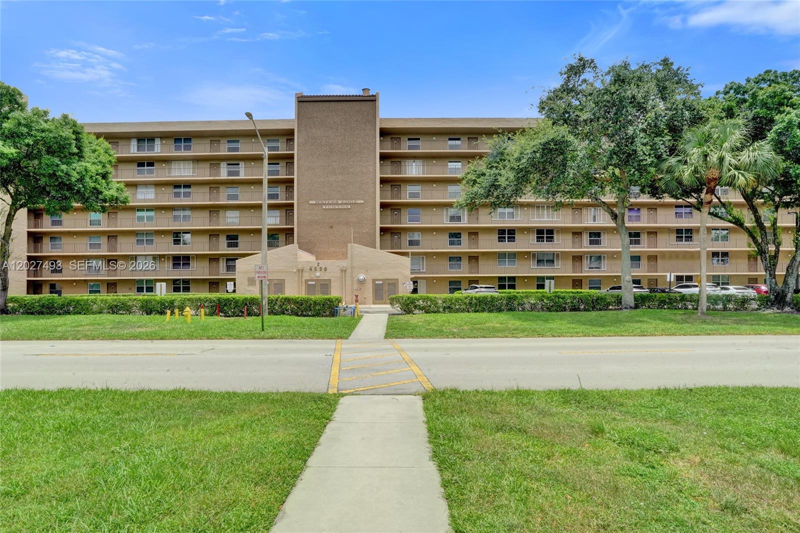 Waters Edge is a Well Maintained Community!
